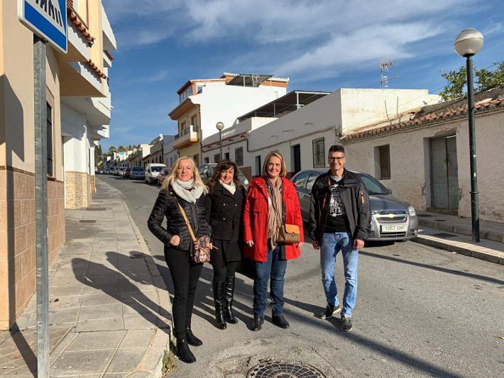 El PP comienza su precampaña recogiendo